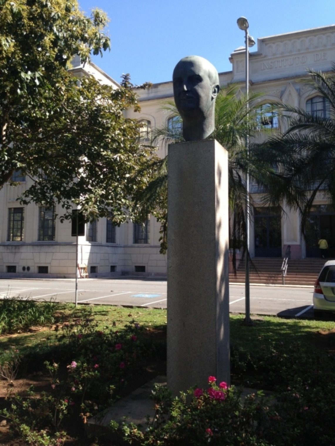 Geraldo de Paula Soza's bust (1).JPG